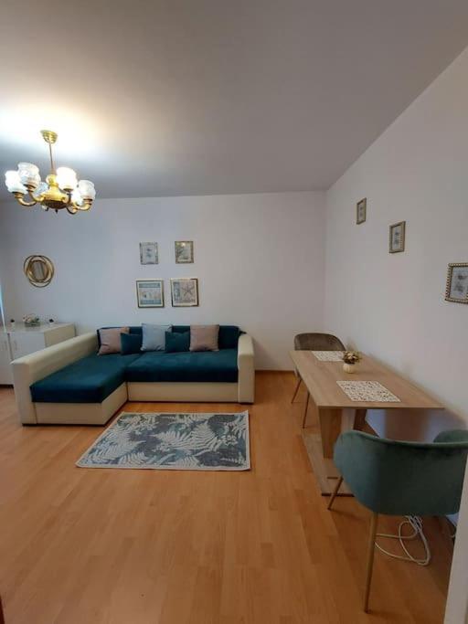 Garsoniera Centrala Renovata บูคาเรสต์ ภายนอก รูปภาพ
